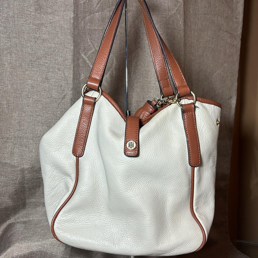 Tommy Hilfiger Winter White Leather Hobo Bag
